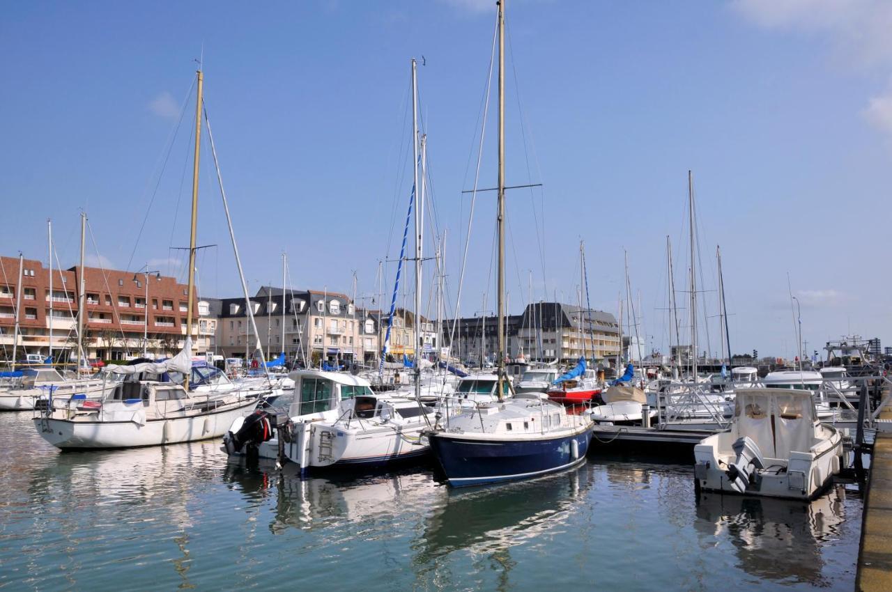 Appart A 2 Pas De La Plage - Centre D'Asnelles Bagian luar foto
